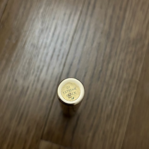 Estée Lauder Sumptuous Extreme Lash Multiplying Volume Mascara Set - Picture 2 of 6